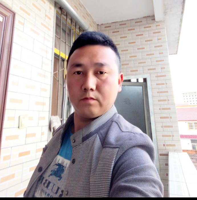 帅帅的大叔的第一张照片--太仓王婆说媒